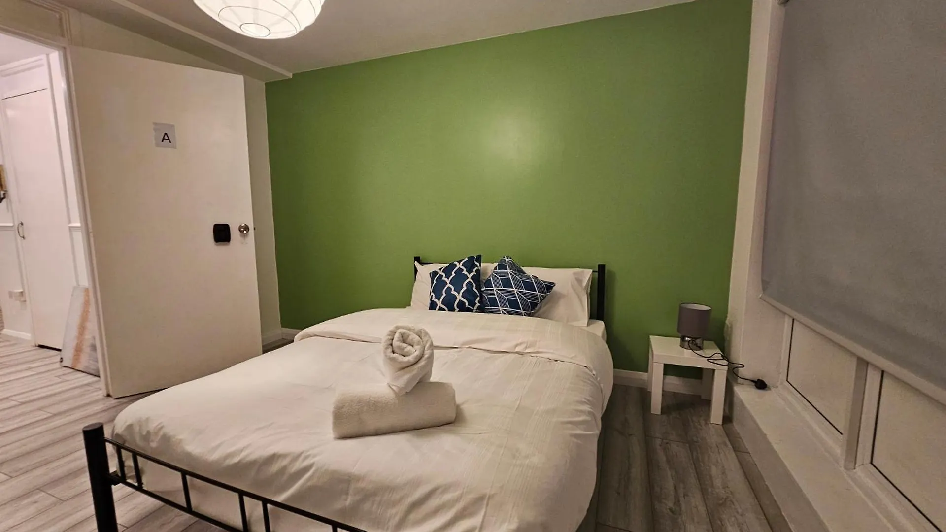 Gasthof London Mile End Rooms